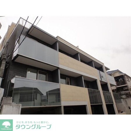 パティーナV代々木上原の物件外観写真